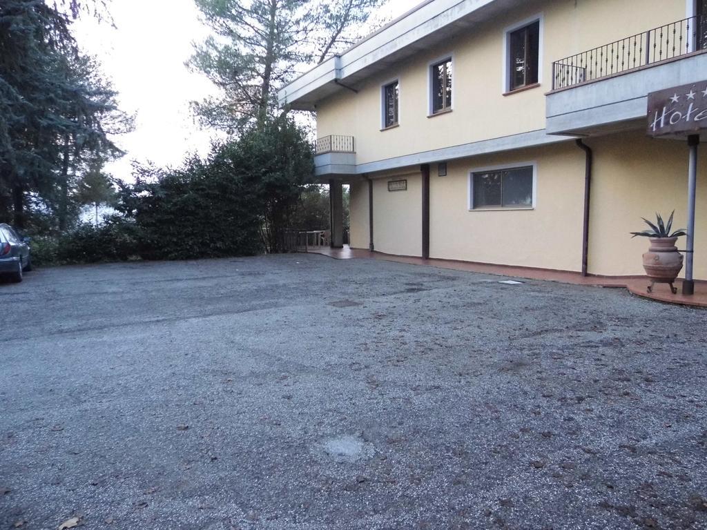 Hotel Valleumbra Torgiano Luaran gambar